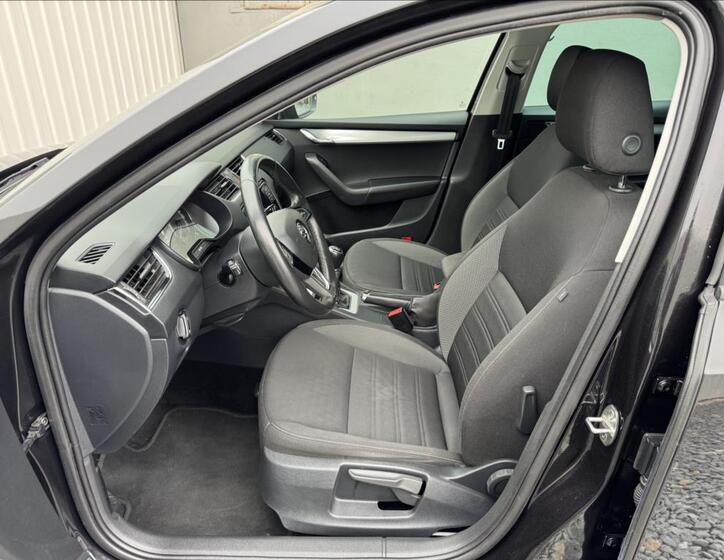 Škoda Octavia 21