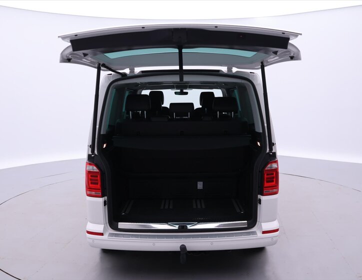 Volkswagen Multivan 9