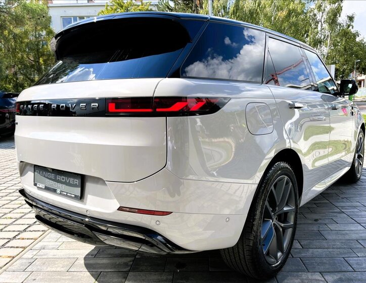 Land Rover Range Rover Sport SUV 3,0 l 221 kw