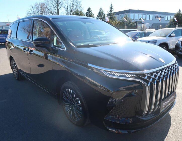Dongfeng U-Tour MPV 1,5 l 255 kw