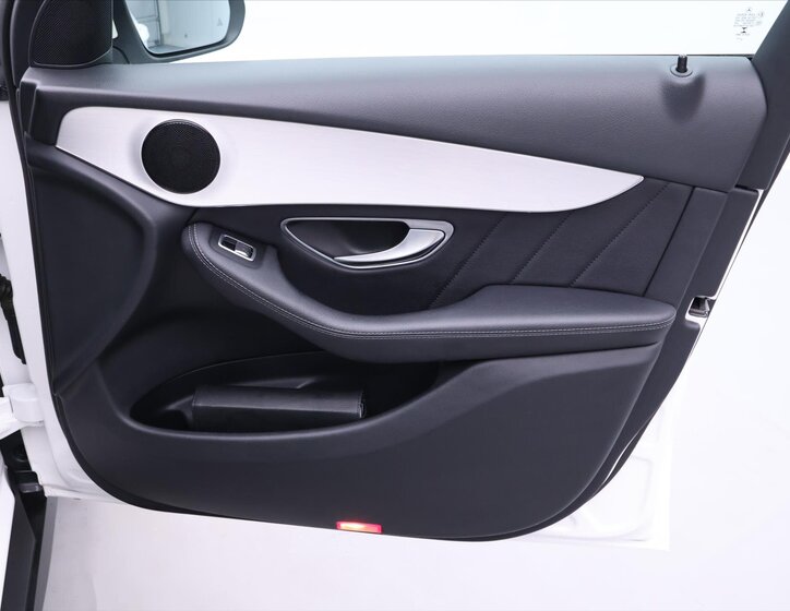 Mercedes-Benz GLC 12