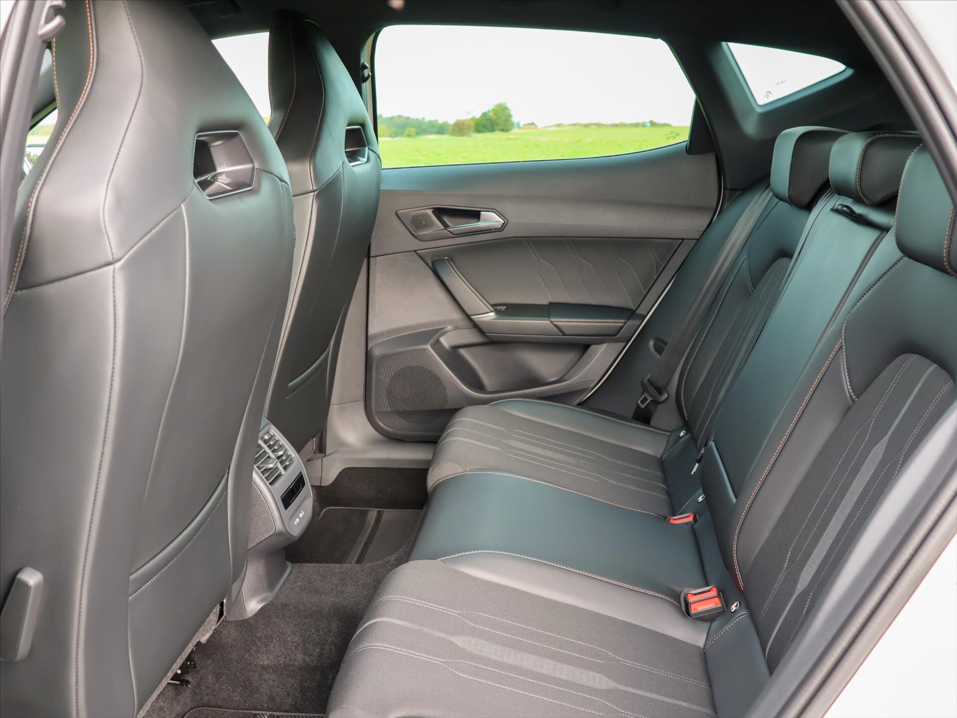 Cupra Formentor SUV / Terénní 2,0 l 228 kw