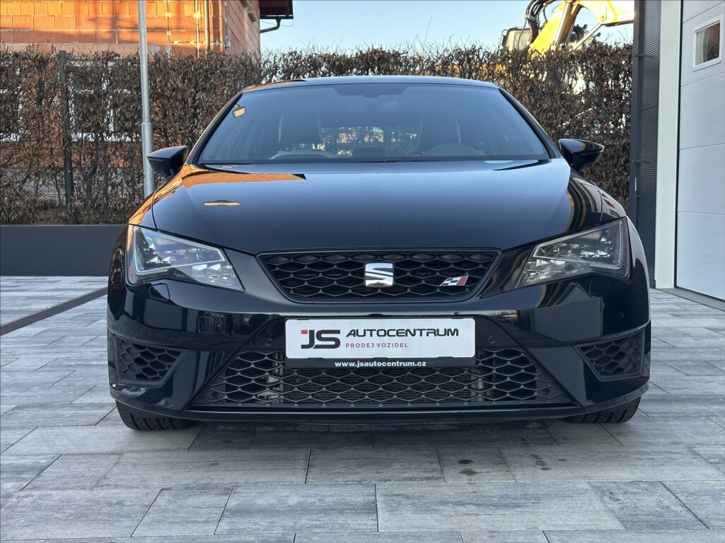 Seat Leon Hatchback 2,0 l 213 kw