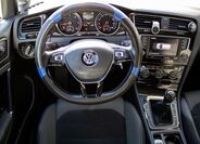 Volkswagen Golf 10
