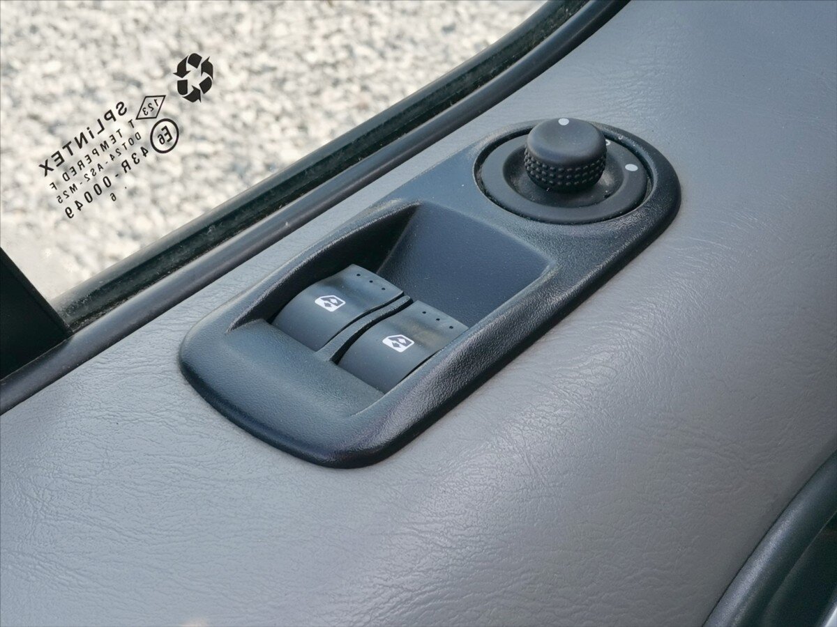 Renault Trafic VAN / Minibus 2,5 l 107 kw