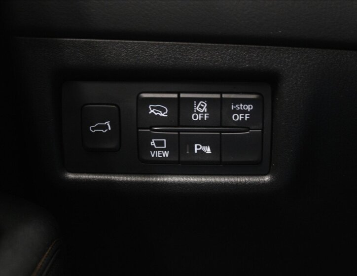 Mazda CX-5 SUV / Terénní 2,0 l 121 kw