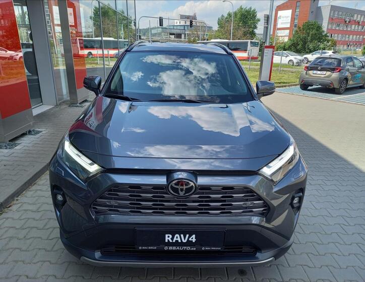 Toyota RAV4 2