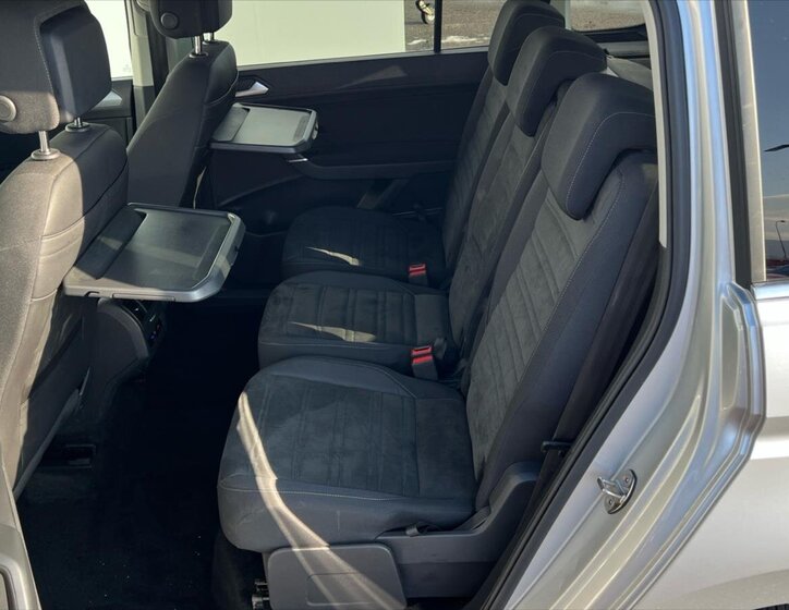 Volkswagen Touran MPV 1,5 l 110 kw