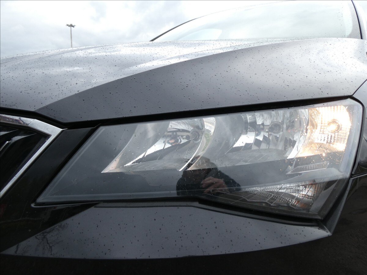 Škoda Superb Kombi 1,6 l 88 kw