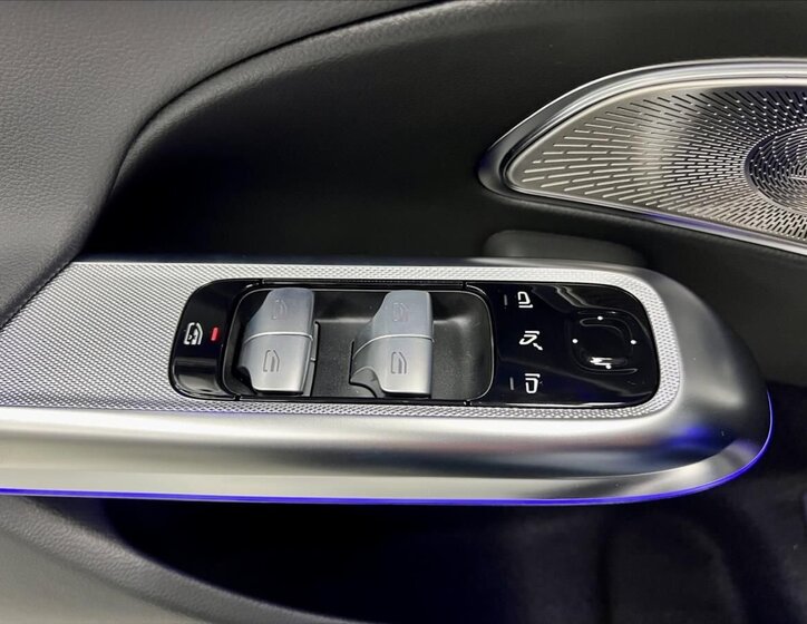 Mercedes-Benz Třídy E Sedan / Limuzína 2,0 l 240 kw