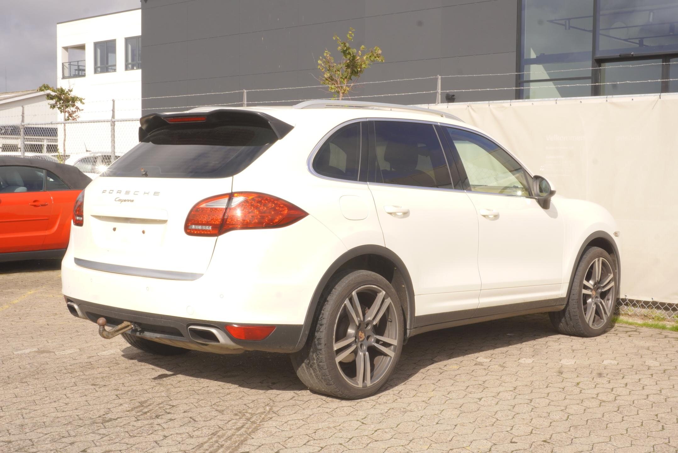Porsche Cayenne SUV 3,0 l 176 kw