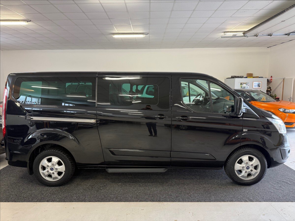 Ford Tourneo Custom MPV 2,2 l 92 kw