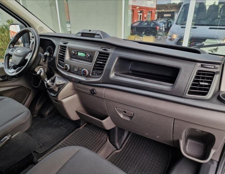 Ford Transit 13