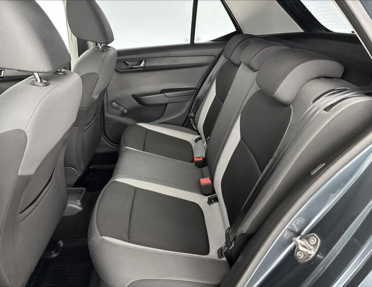 Škoda Fabia Hatchback 1,2 l 66 kw