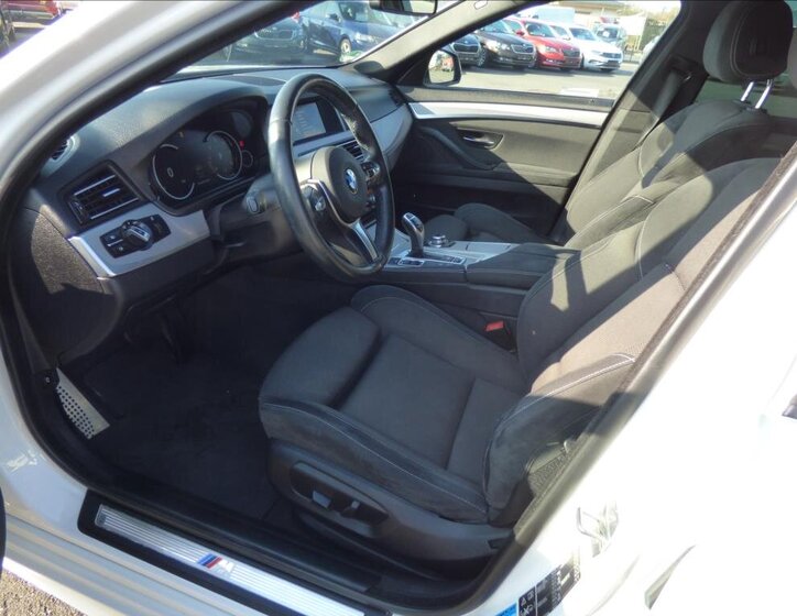 BMW Řada 5 Kombi 2,0 l 160 kw