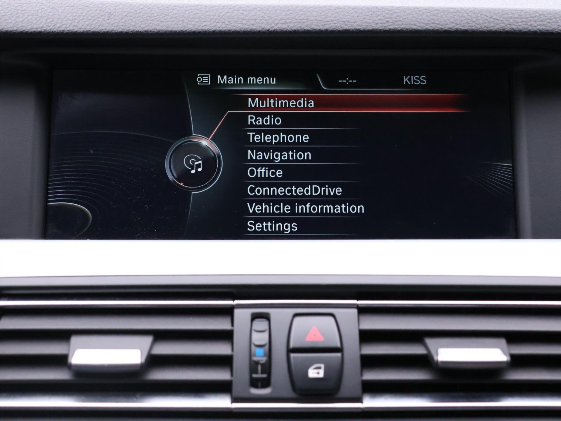 BMW Řada 5 Kombi 3,0 l 190 kw