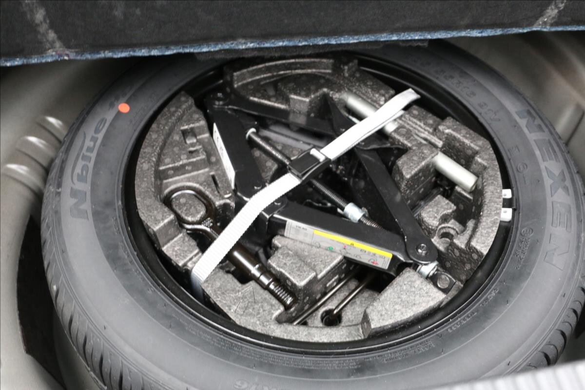 Škoda Superb Sedan / Limuzína 2,0 l 140 kw