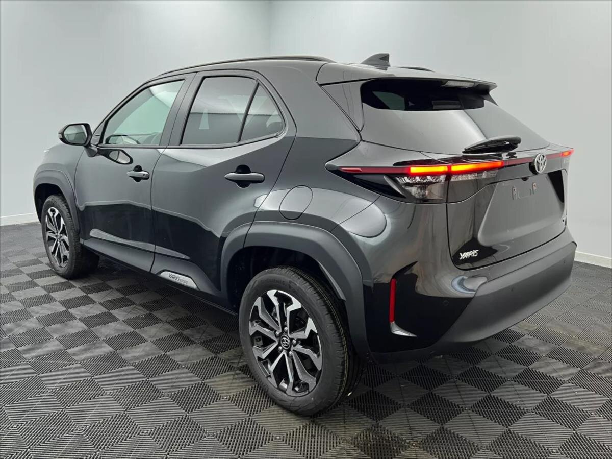Toyota Yaris Cross SUV 1,5 l 85 kw
