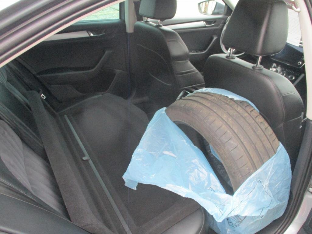 Škoda Superb Liftback 2,0 l 110 kw