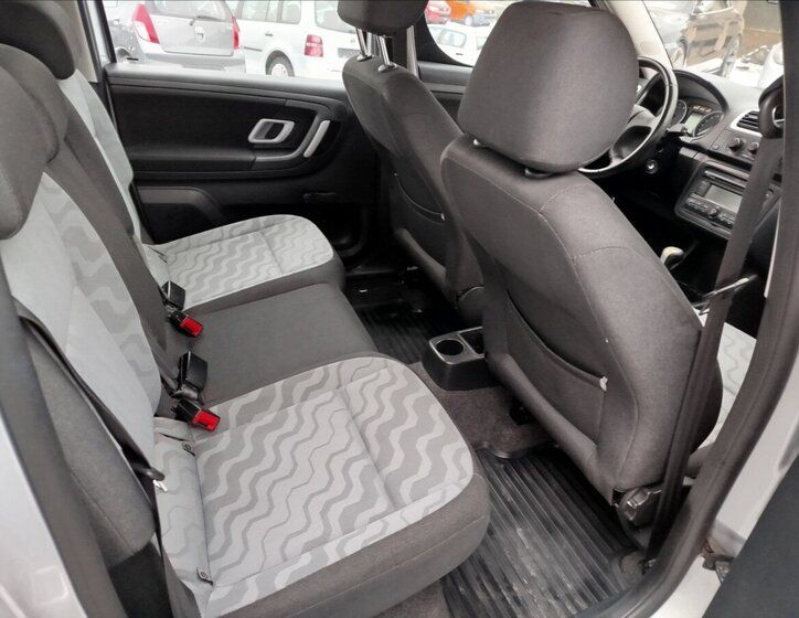 Škoda Roomster MPV 1,6 l 77 kw