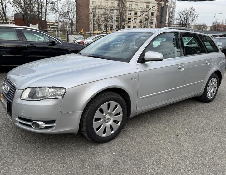 Audi A4 Kombi 2,0 l 103 kw