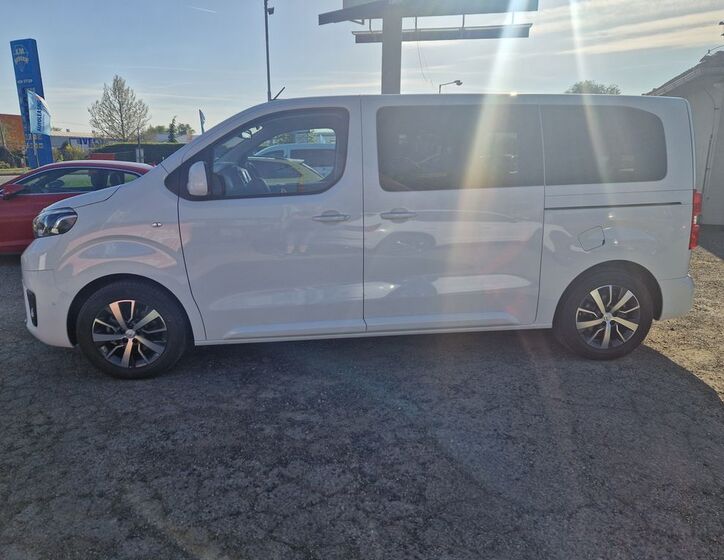 Toyota ProAce Verso 8