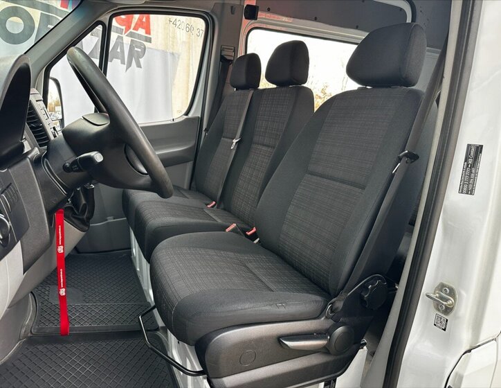 Mercedes-Benz Sprinter 10