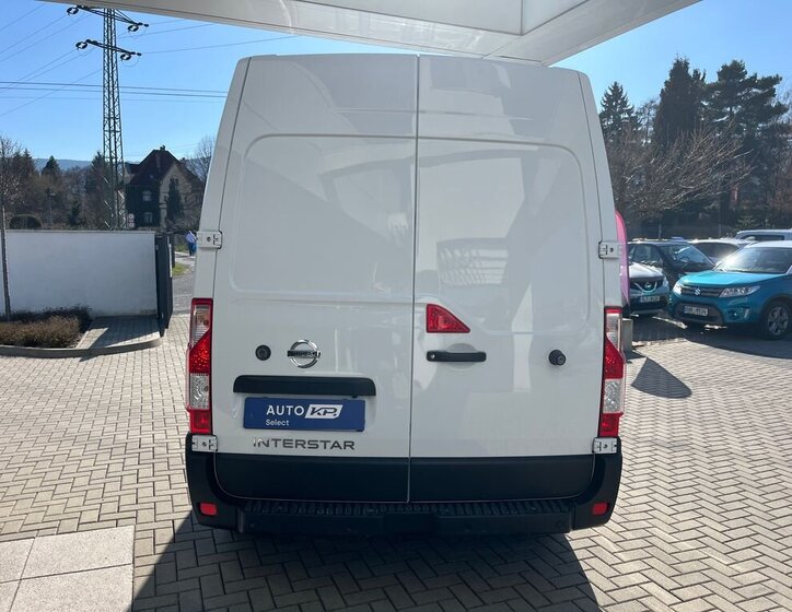Nissan Interstar Skříň 2,3 l 100 kw