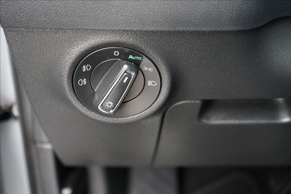 Škoda Karoq SUV 1,5 l 110 kw