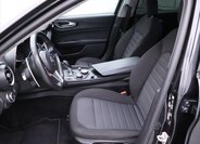 Alfa Romeo Giulia Sedan / Limuzína 2,1 l 110 kw