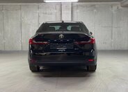 Toyota Camry Sedan / Limuzína 2,5 l 160 kw