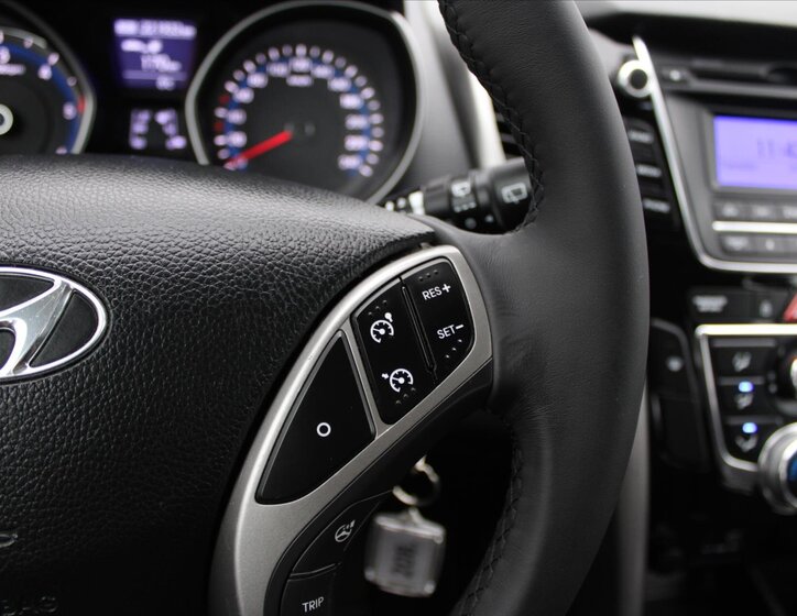 Hyundai i30 14