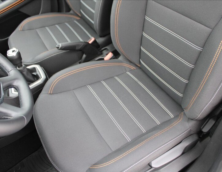 Dacia Sandero Hatchback 999,0 67 kw