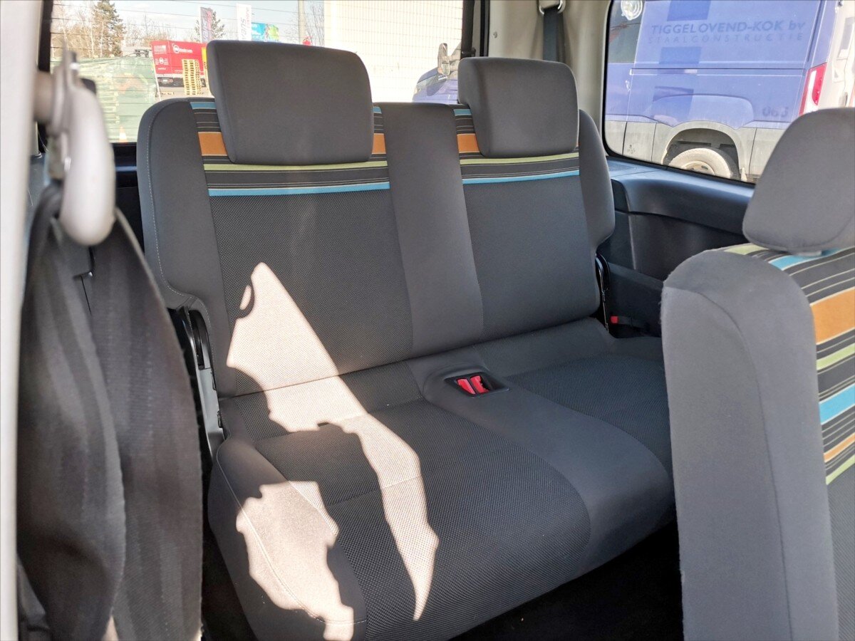 Volkswagen Caddy Pick-up 1,6 l 75 kw