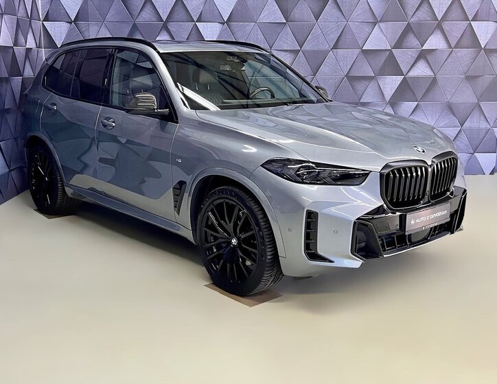 BMW X5 SUV / Terénní 3,0 l 250 kw