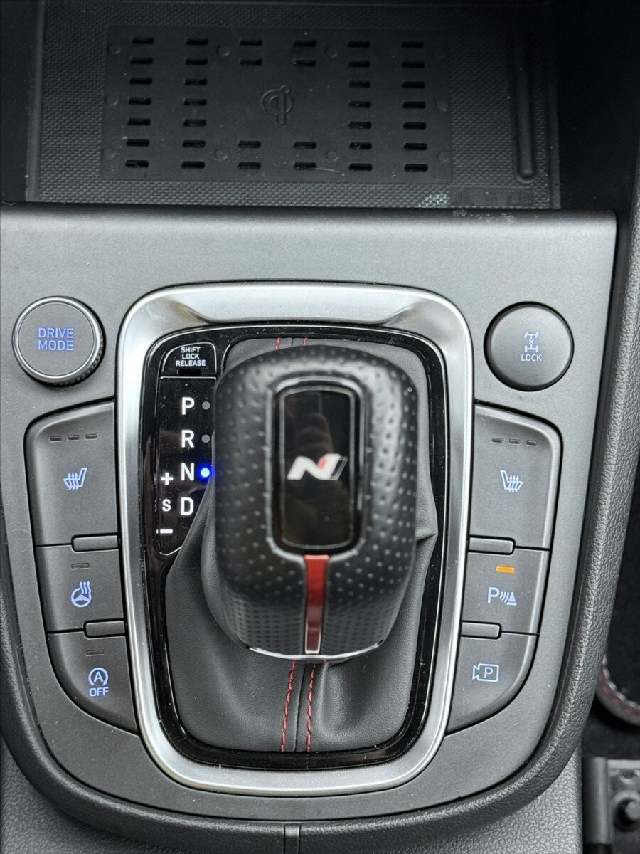 Hyundai Kona SUV 1,6 l 145 kw