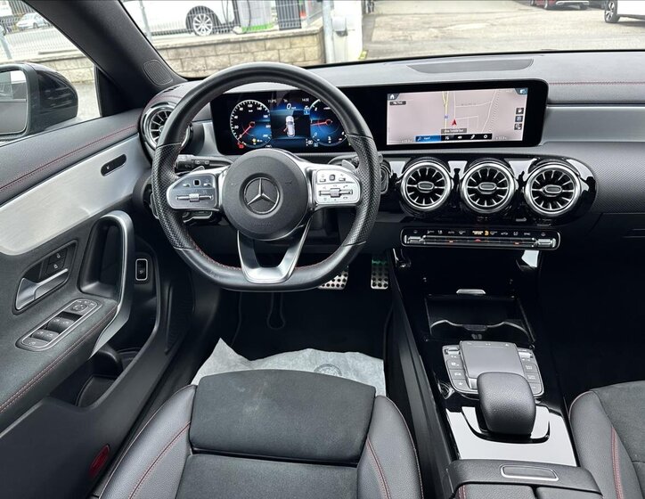 Mercedes-Benz CLA 11
