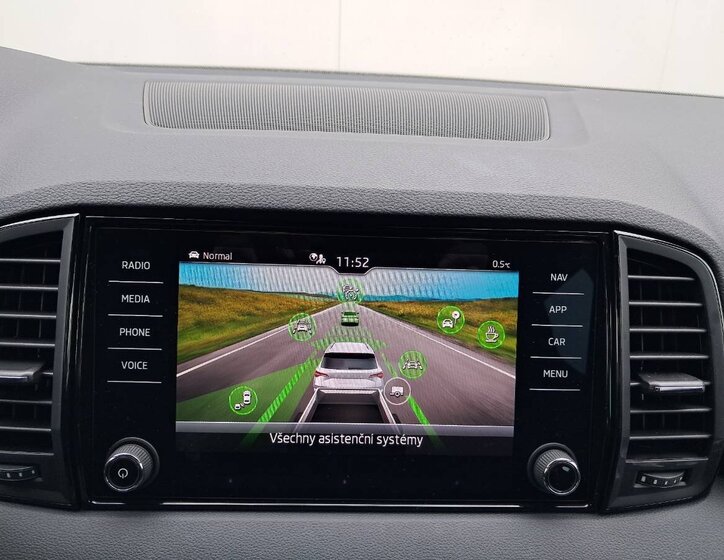 Škoda Karoq SUV / Terénní 2,0 l 110 kw