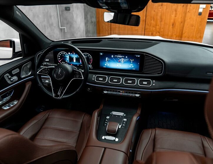 Mercedes-Benz GLE 28