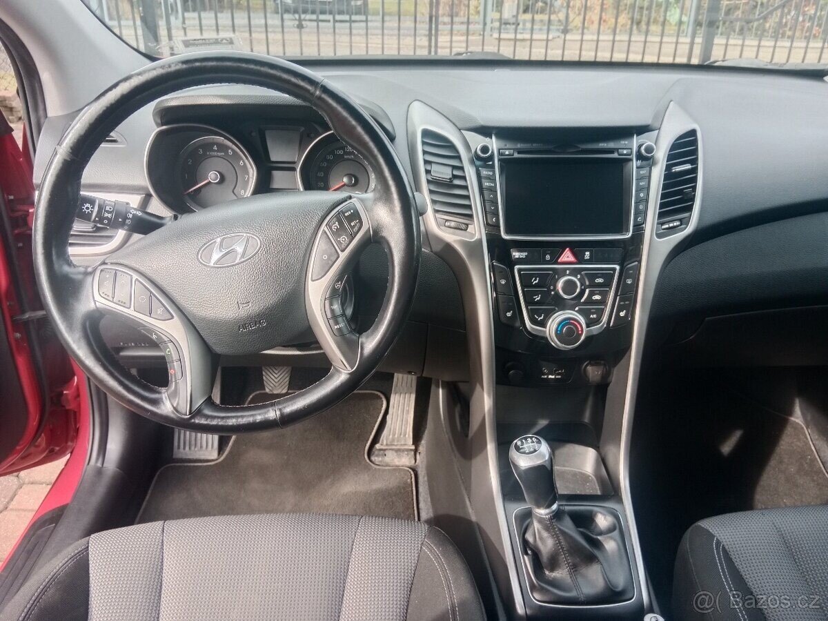 Hyundai i30 Kombi 0,0 88 kw