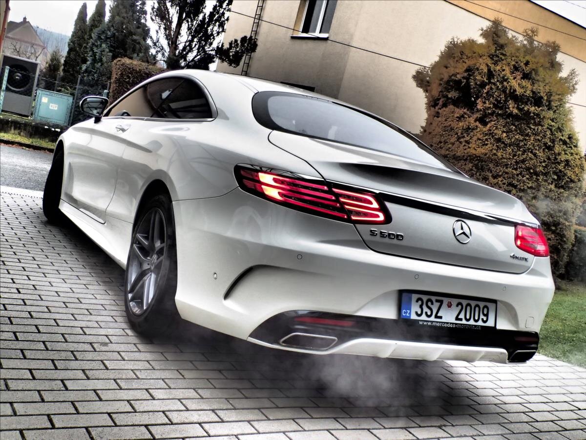 Mercedes-Benz Třídy S Kupé 4,7 l 335 kw