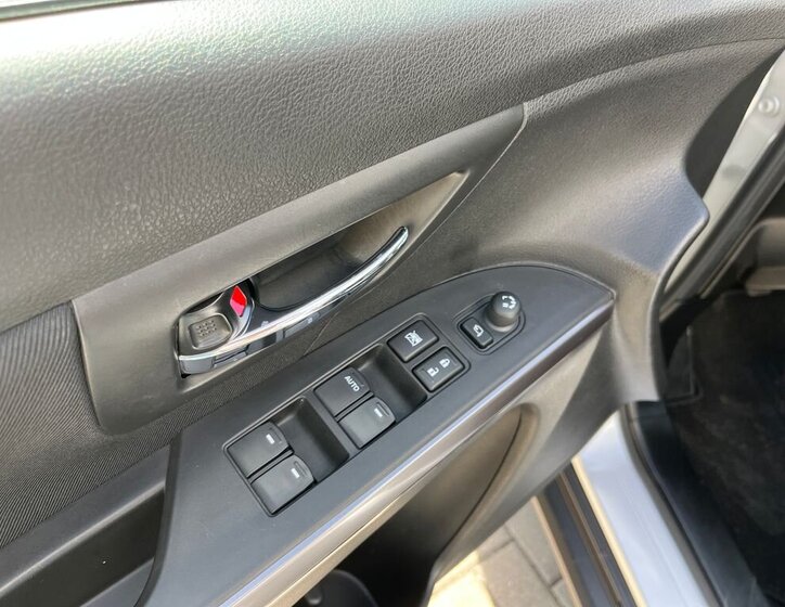 Suzuki S-Cross SUV / Terénní 1,4 l 95 kw
