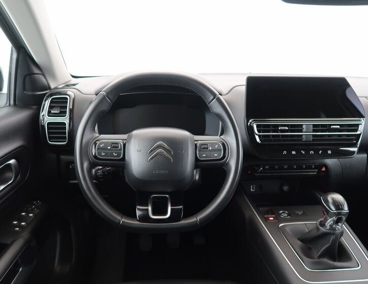 Citroën C5 Aircross SUV / Terénní 1,2 l 96 kw