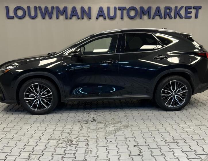 Lexus NX 450h plus 3