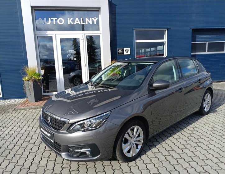 Peugeot 308 Hatchback 1,2 l 81 kw
