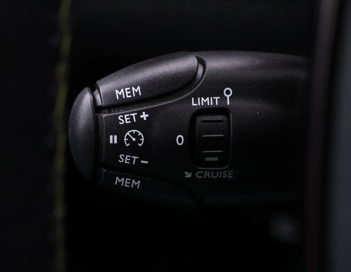 Peugeot 2008 SUV / Terénní 1,2 l 96 kw