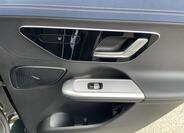 Mercedes-Benz EQE 17