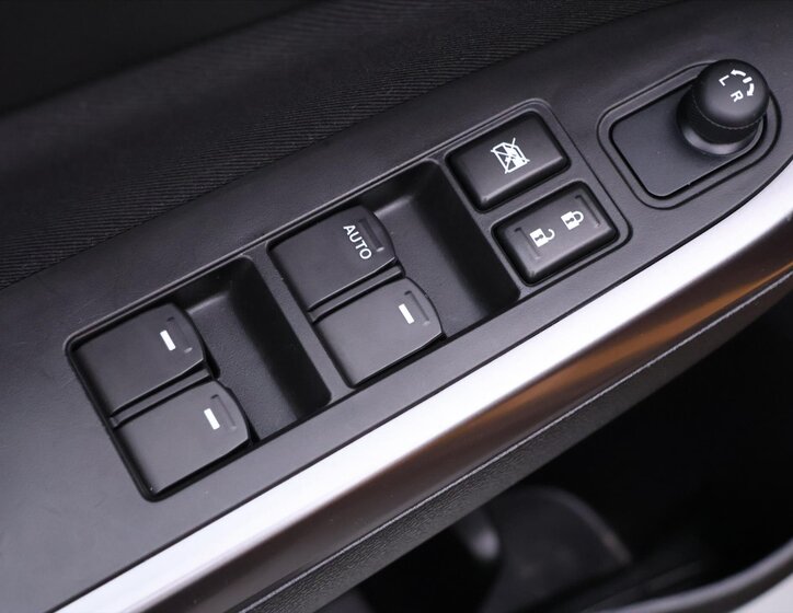 Suzuki Vitara SUV 1,4 l 95 kw