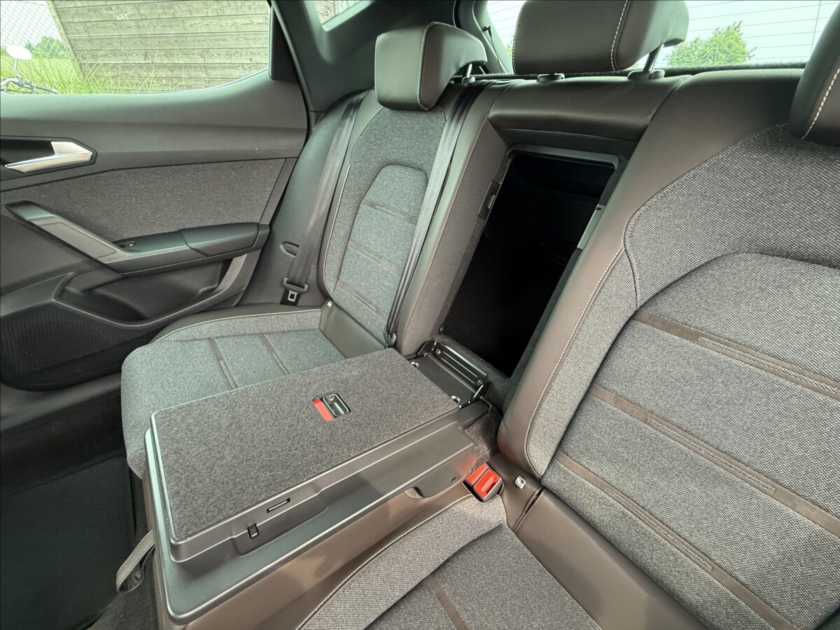 Seat Leon Hatchback 1,5 l 96 kw