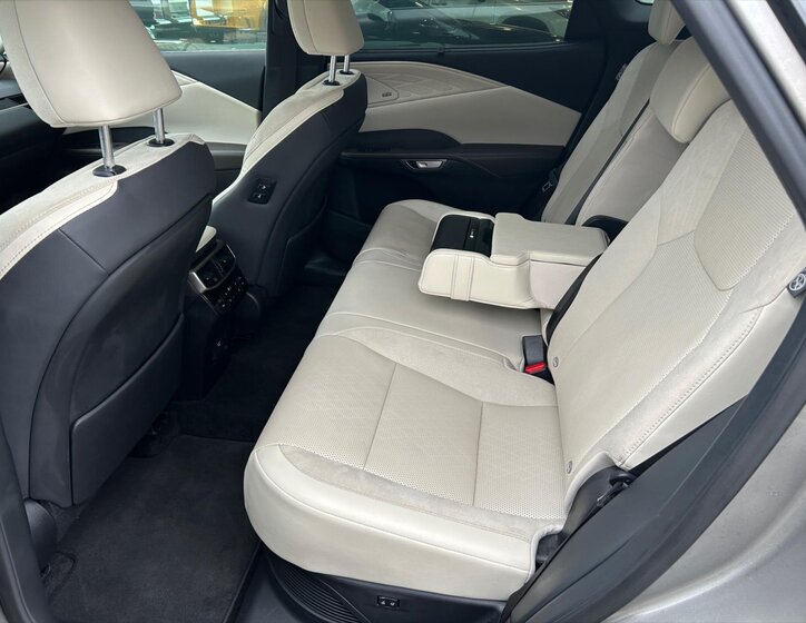 Lexus RX 350h SUV 2,5 l 140 kw